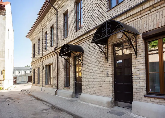 Spacious Cozy Studio, 3a *